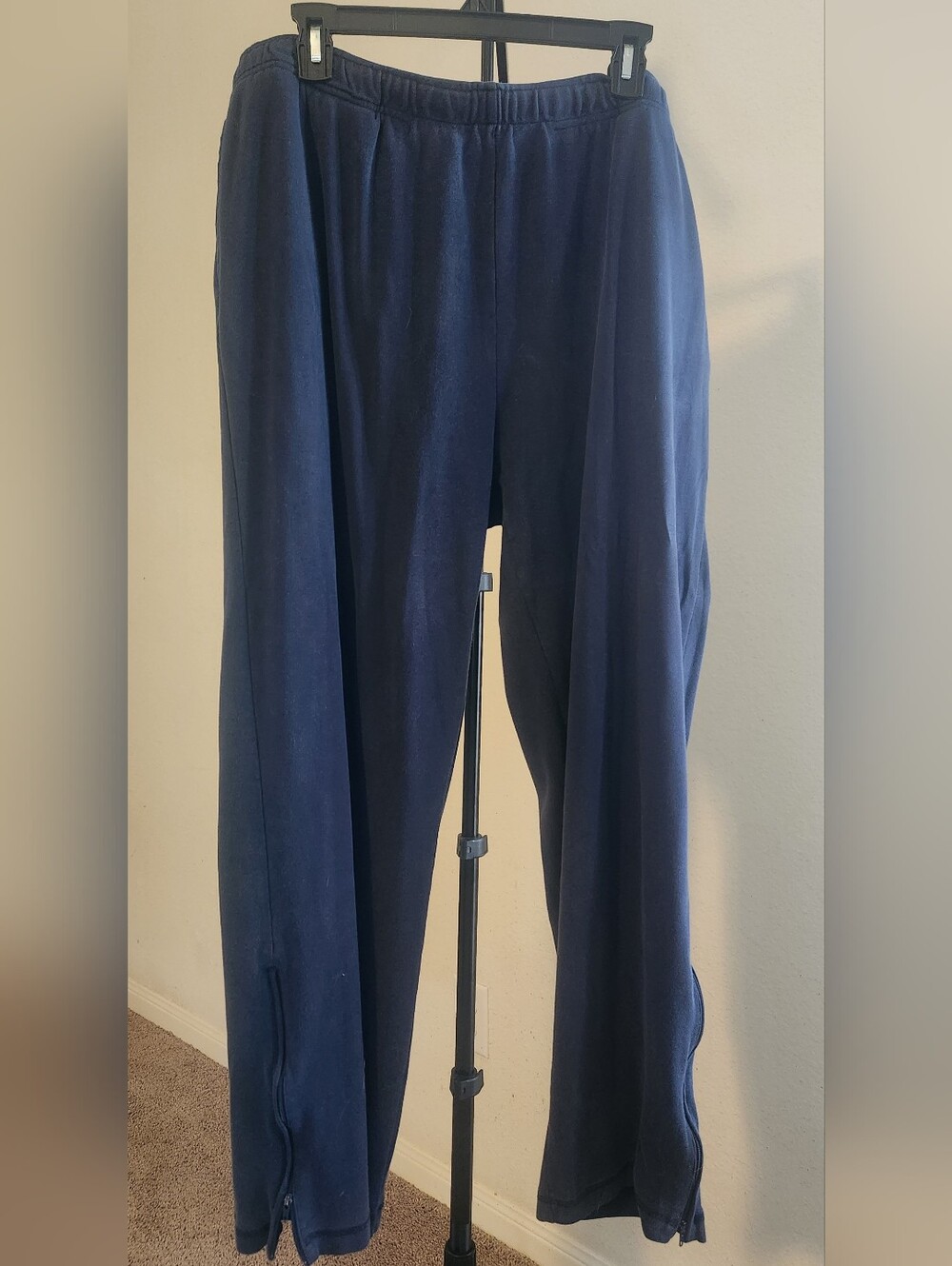 Roundtree & Yorke Navy Zip Hem Athletic Joggers